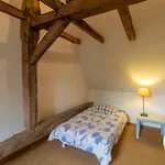 Vakantiehuis Maison 15eme Siecle A Huille, 2 Ch, Jardin, Cheminee, Proche Loir Et Pistes Cyclables - Fr-1-622-45 Huille-Lezigne