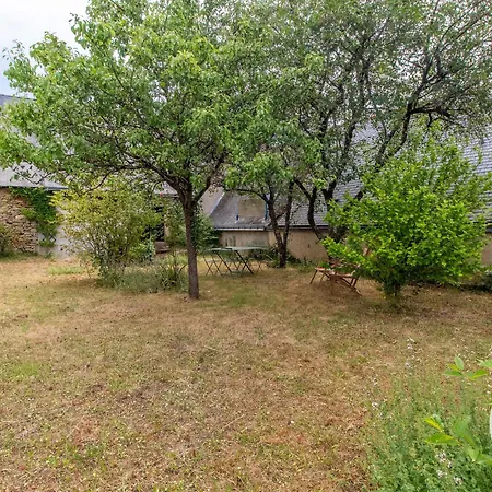Maison 15eme Siecle A Huille, 2 Ch, Jardin, Cheminee, Proche Loir Et Pistes Cyclables - Fr-1-622-45 *