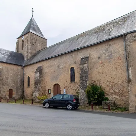 Сasa de vacaciones Maison 15ème Siècle à Huillé, 2 Ch, Jardin, Cheminée, Proche Loir Et Pistes Cyclables - Fr-1-622-45 *