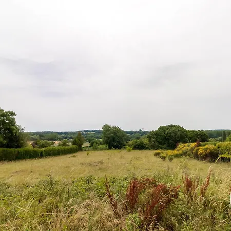 Maison 15ème Siècle à Huillé, 2 Ch, Jardin, Cheminée, Proche Loir Et Pistes Cyclables - Fr-1-622-45 Huille-Lezigne