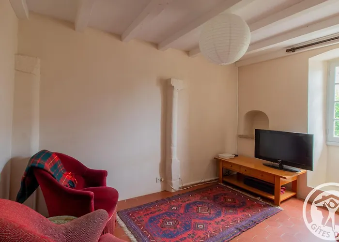 Ferienhaus Maison 15eme Siecle A Huille, 2 Ch, Jardin, Cheminee, Proche Loir Et Pistes Cyclables - Fr-1-622-45 Huille-Lezigne