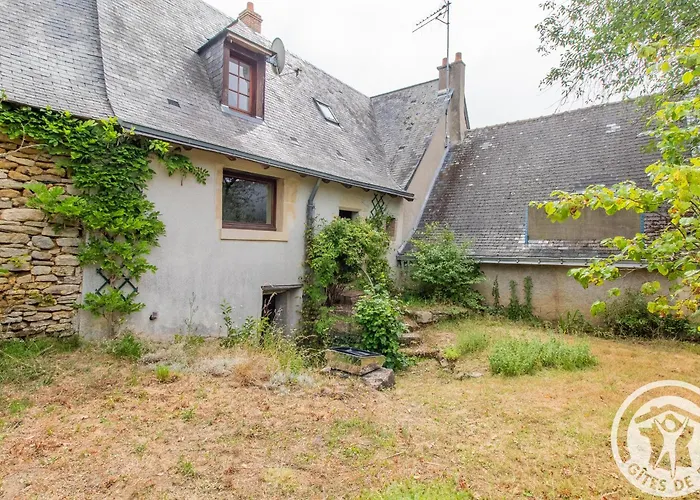Ferienhaus Maison 15eme Siecle A Huille, 2 Ch, Jardin, Cheminee, Proche Loir Et Pistes Cyclables - Fr-1-622-45 *